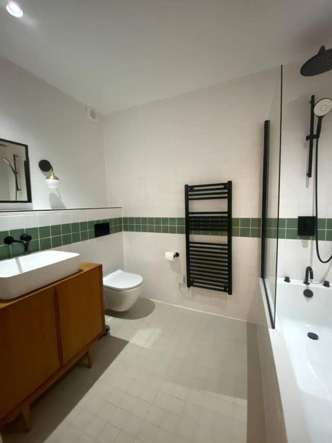 Design Led 1bed In Cosmopolitan Queens Park * Londres
